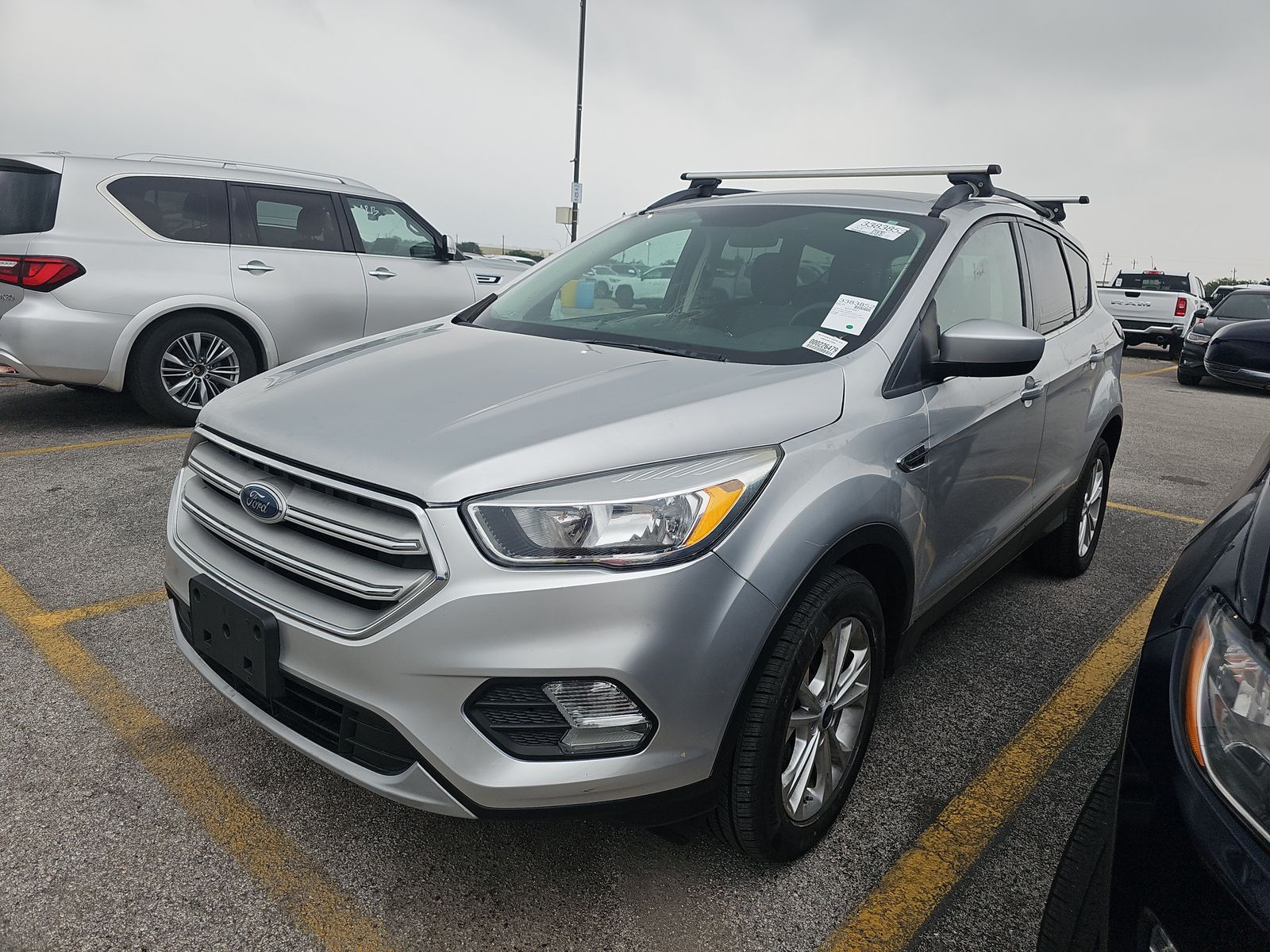 FORD ESCAPE - 1