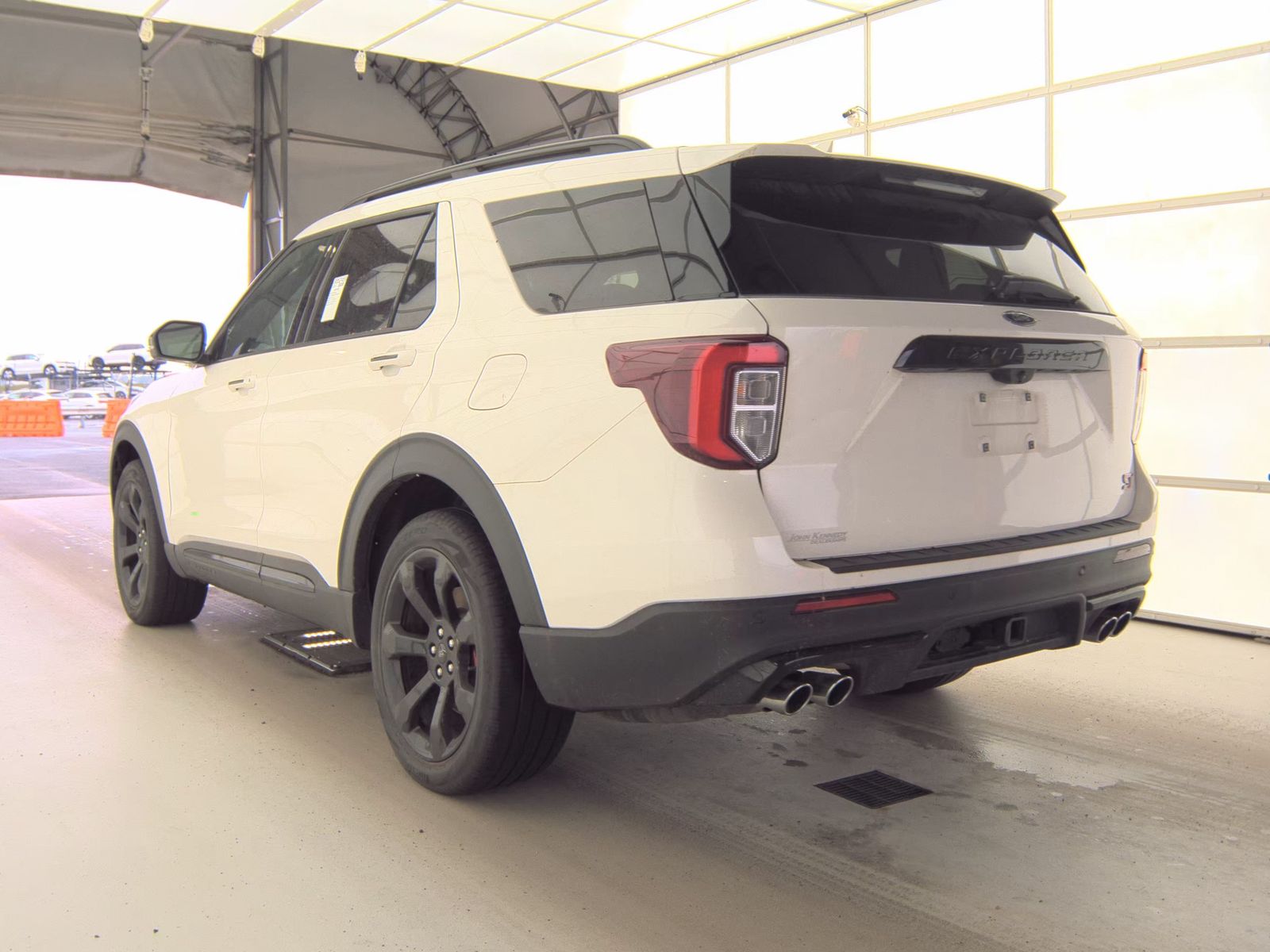 FORD EXPLORER - 9