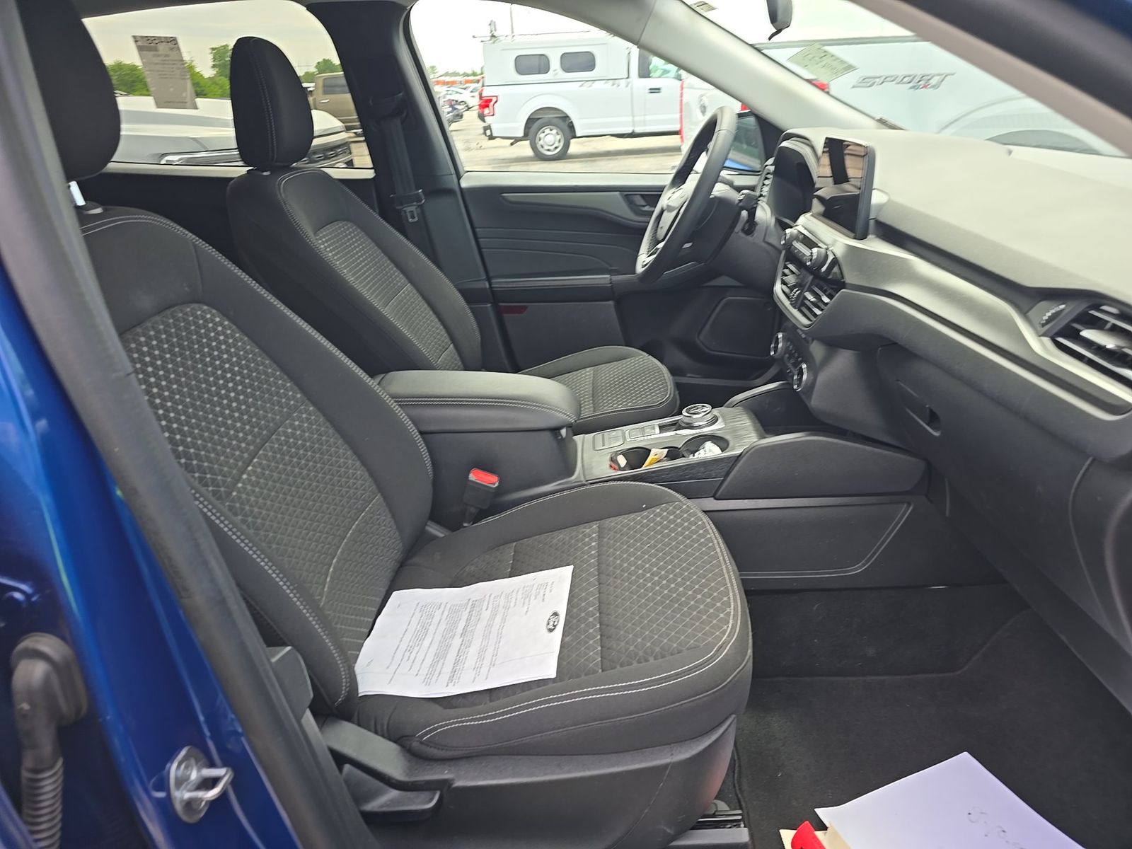 FORD ESCAPE - 9
