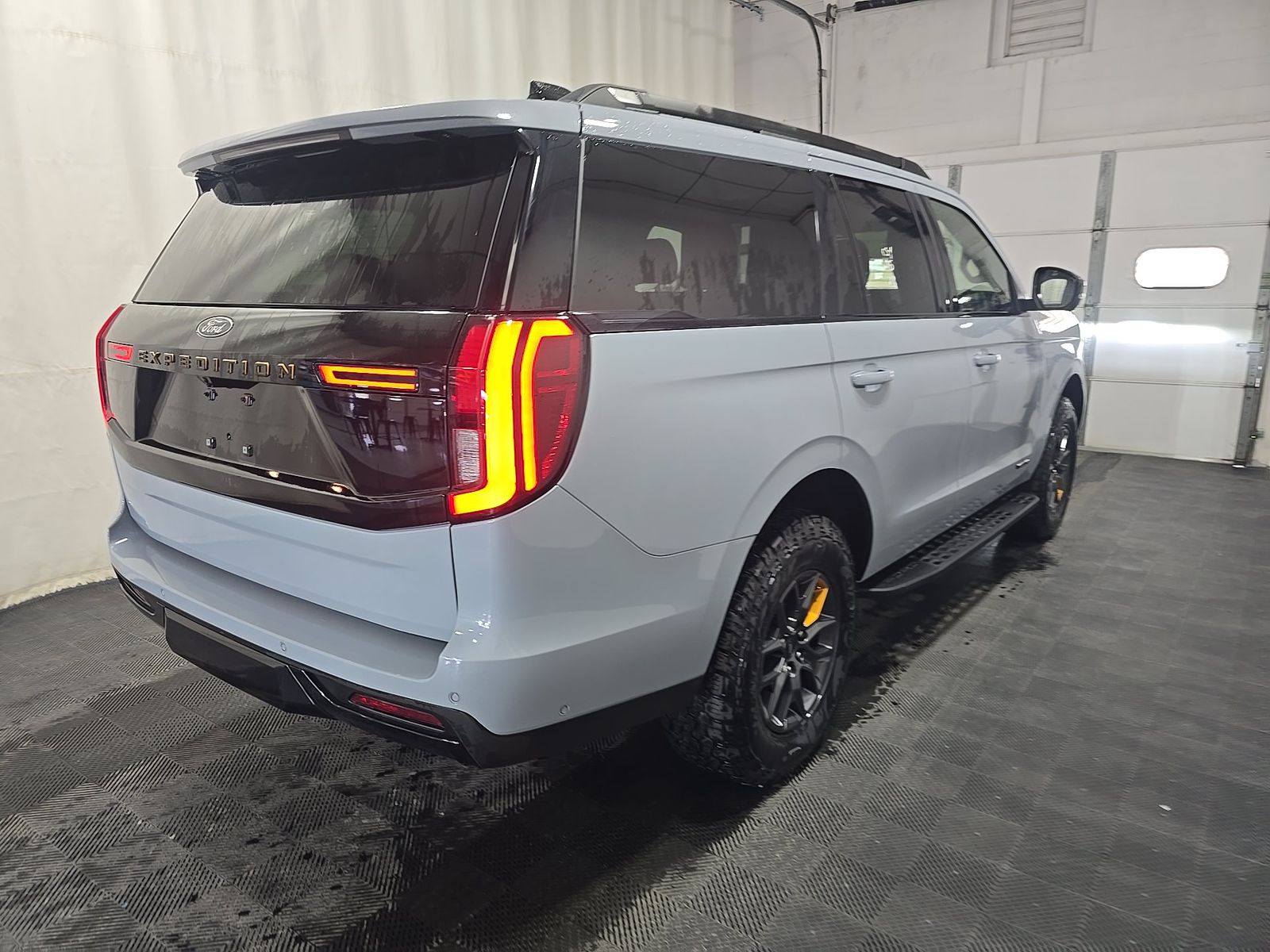 FORD EXPEDITION - 5
