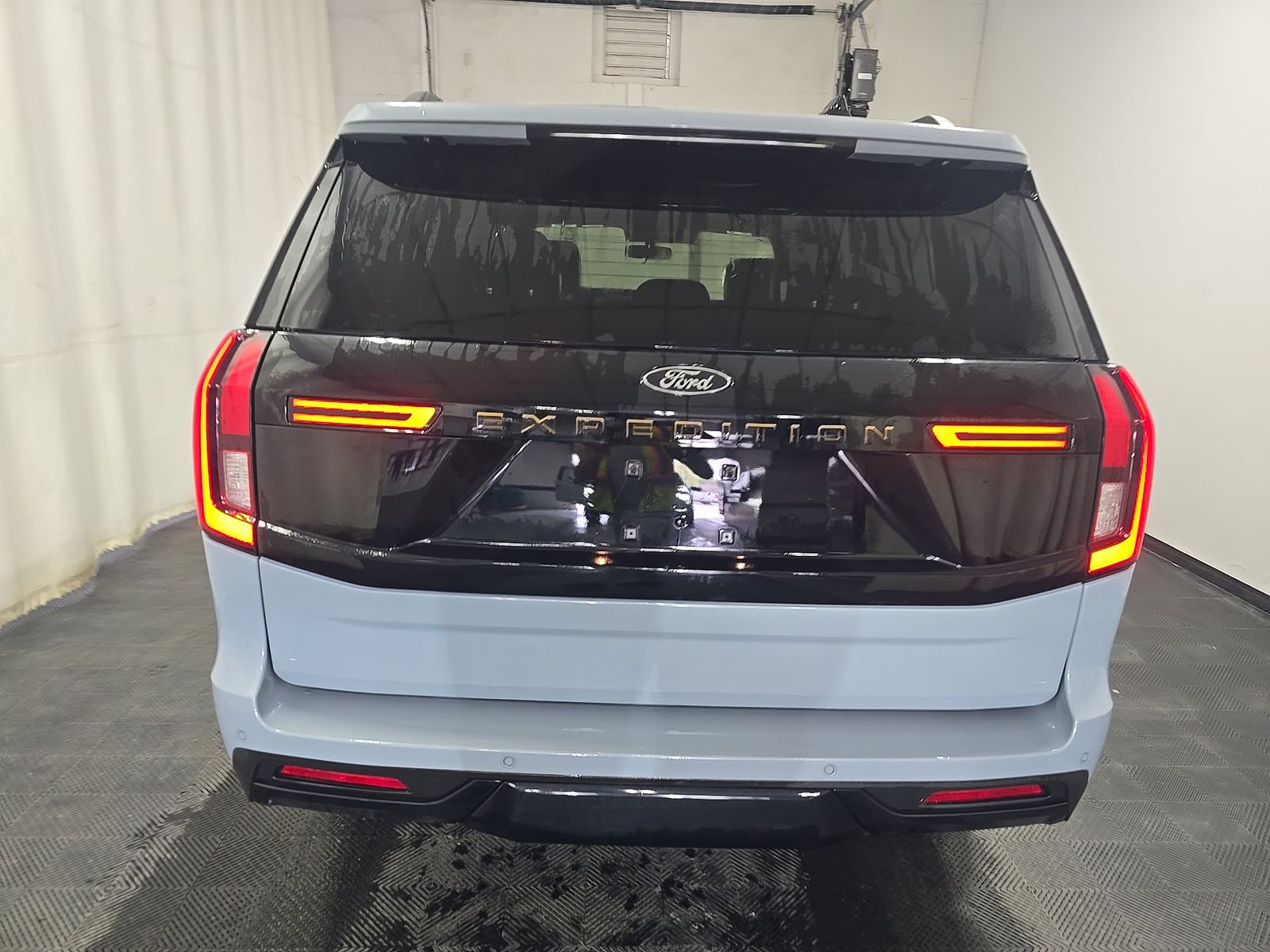 FORD EXPEDITION - 6