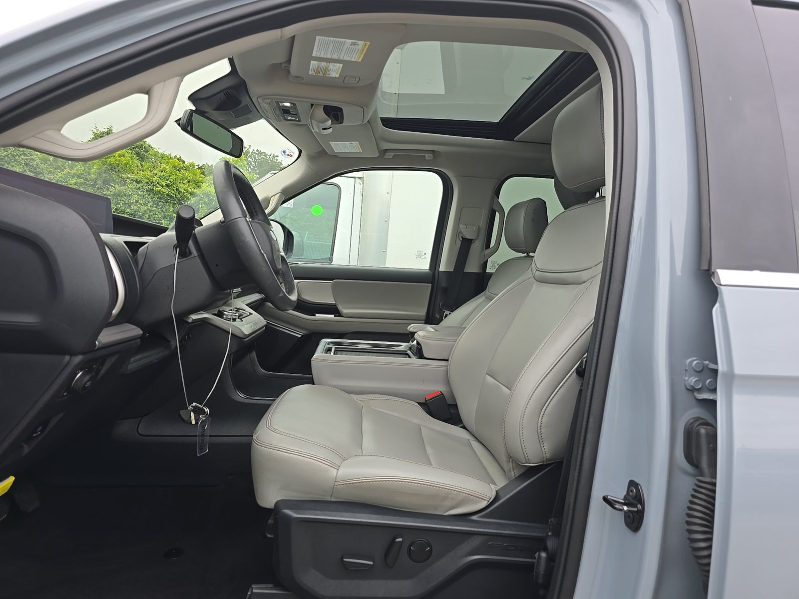 FORD EXPEDITION - 1