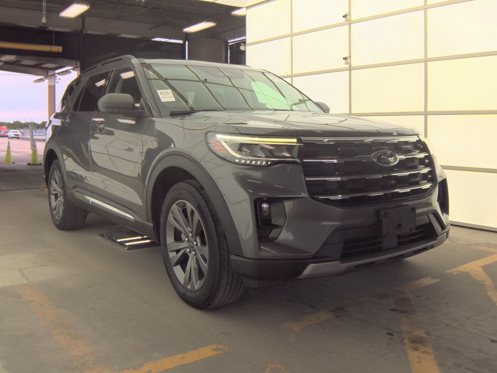 FORD EXPLORER - 5