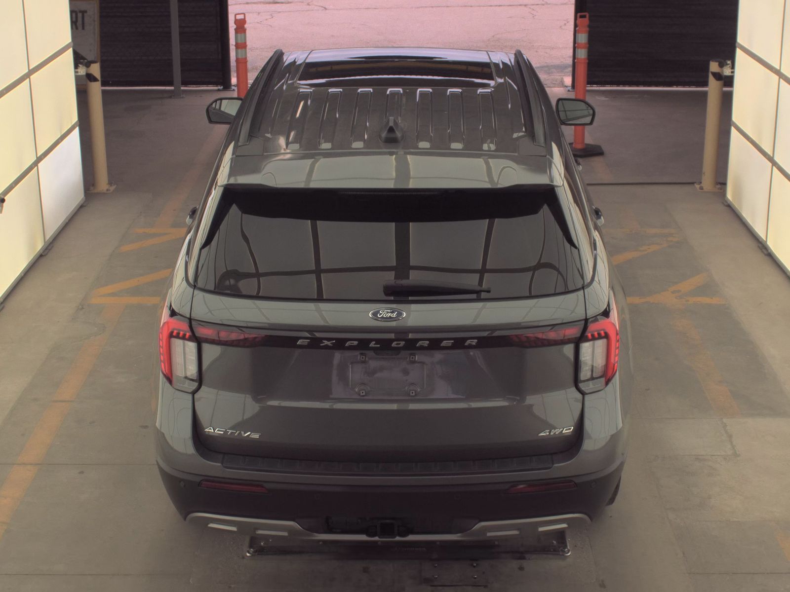 FORD EXPLORER - 7
