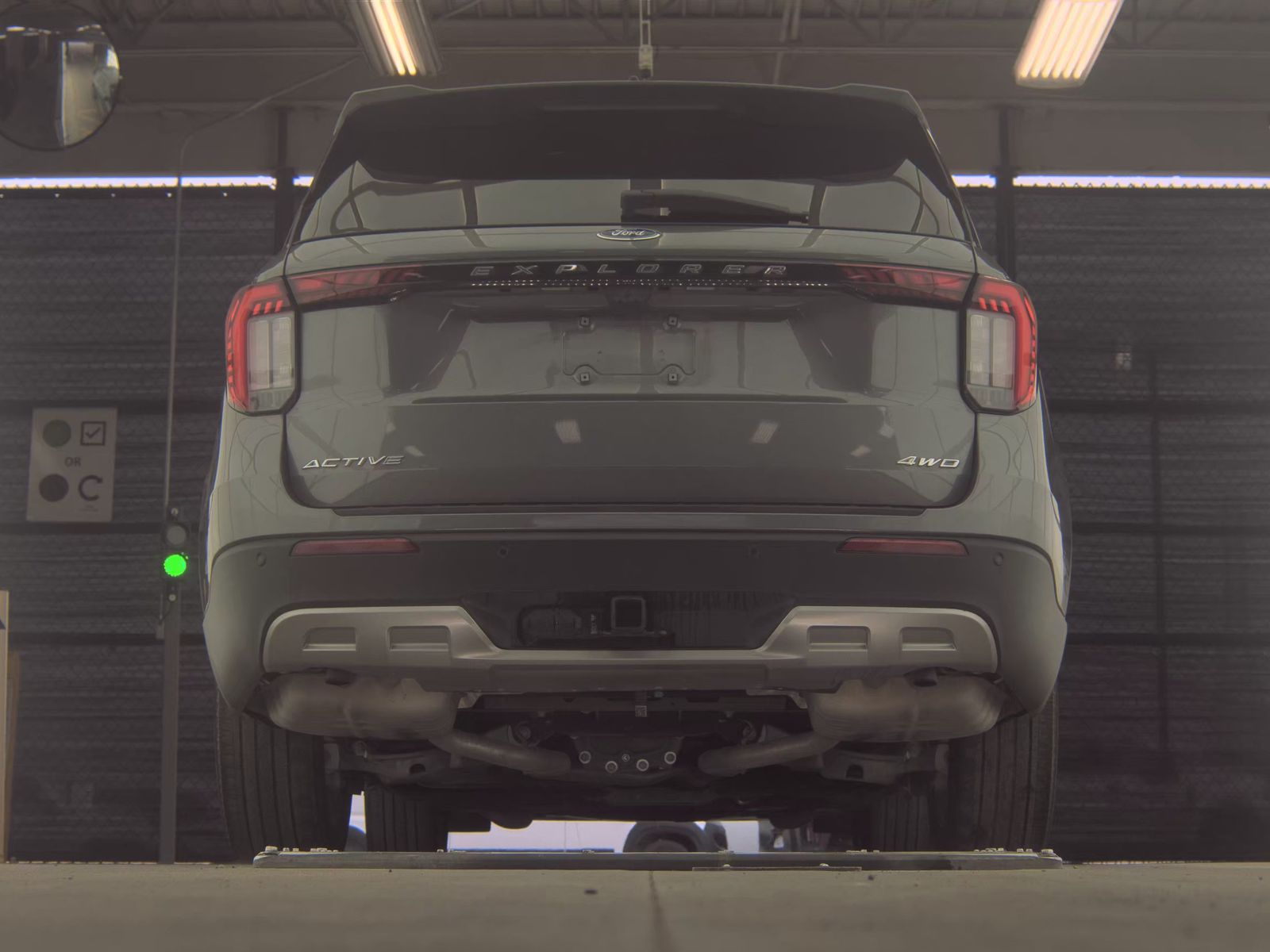 FORD EXPLORER - 8