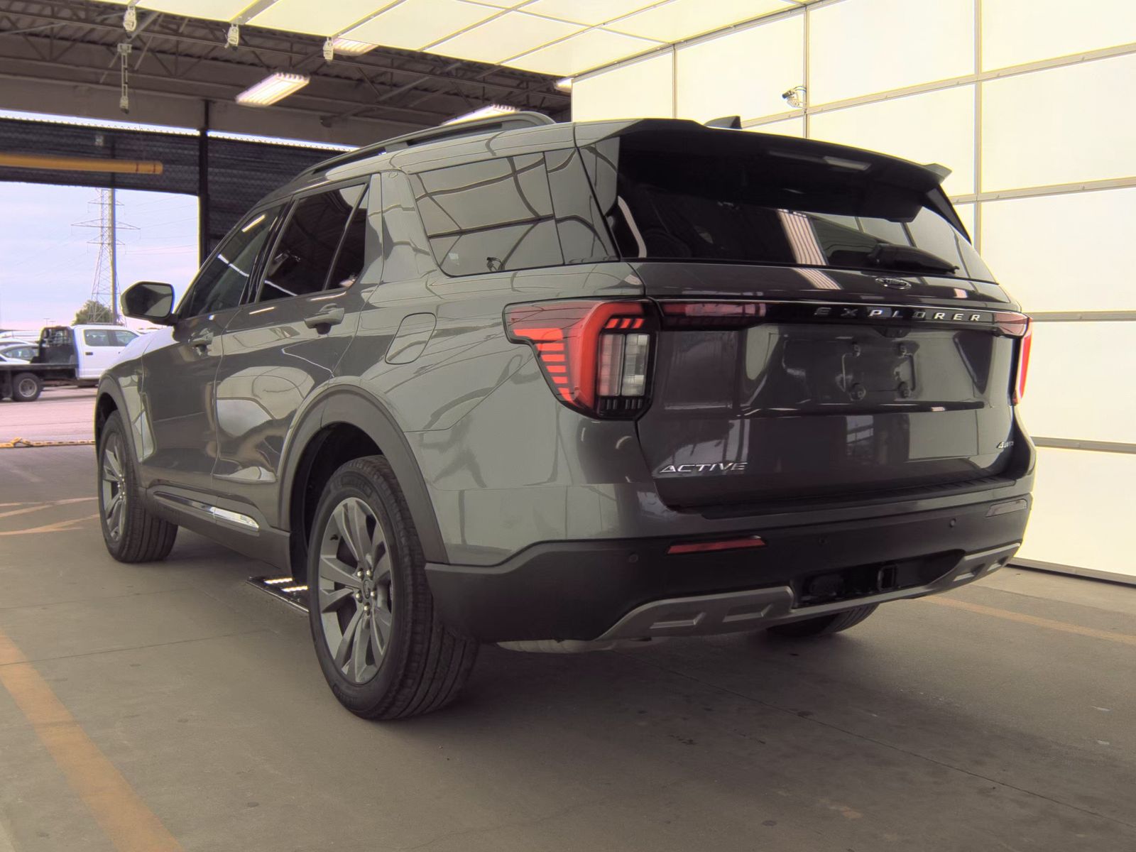 FORD EXPLORER - 9