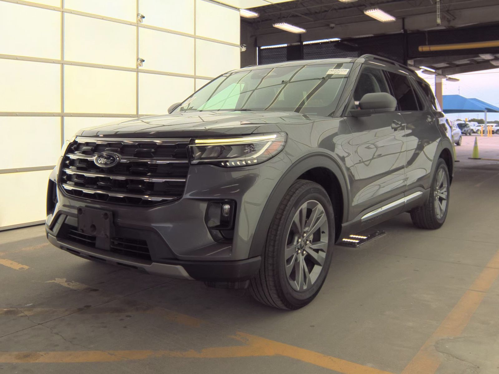 FORD EXPLORER - 1
