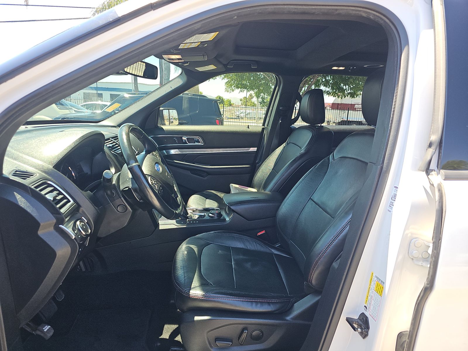 FORD EXPLORER - 8