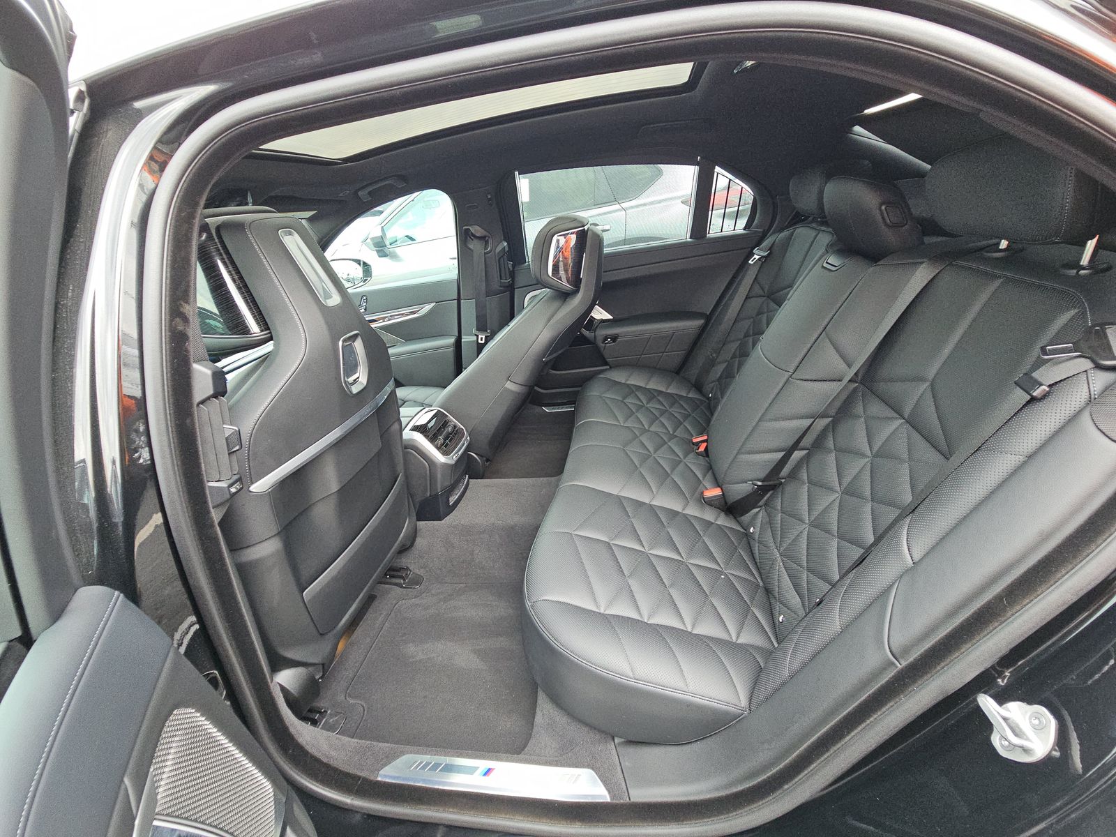 2025 BMW 7 Series 740i xDrive AWD