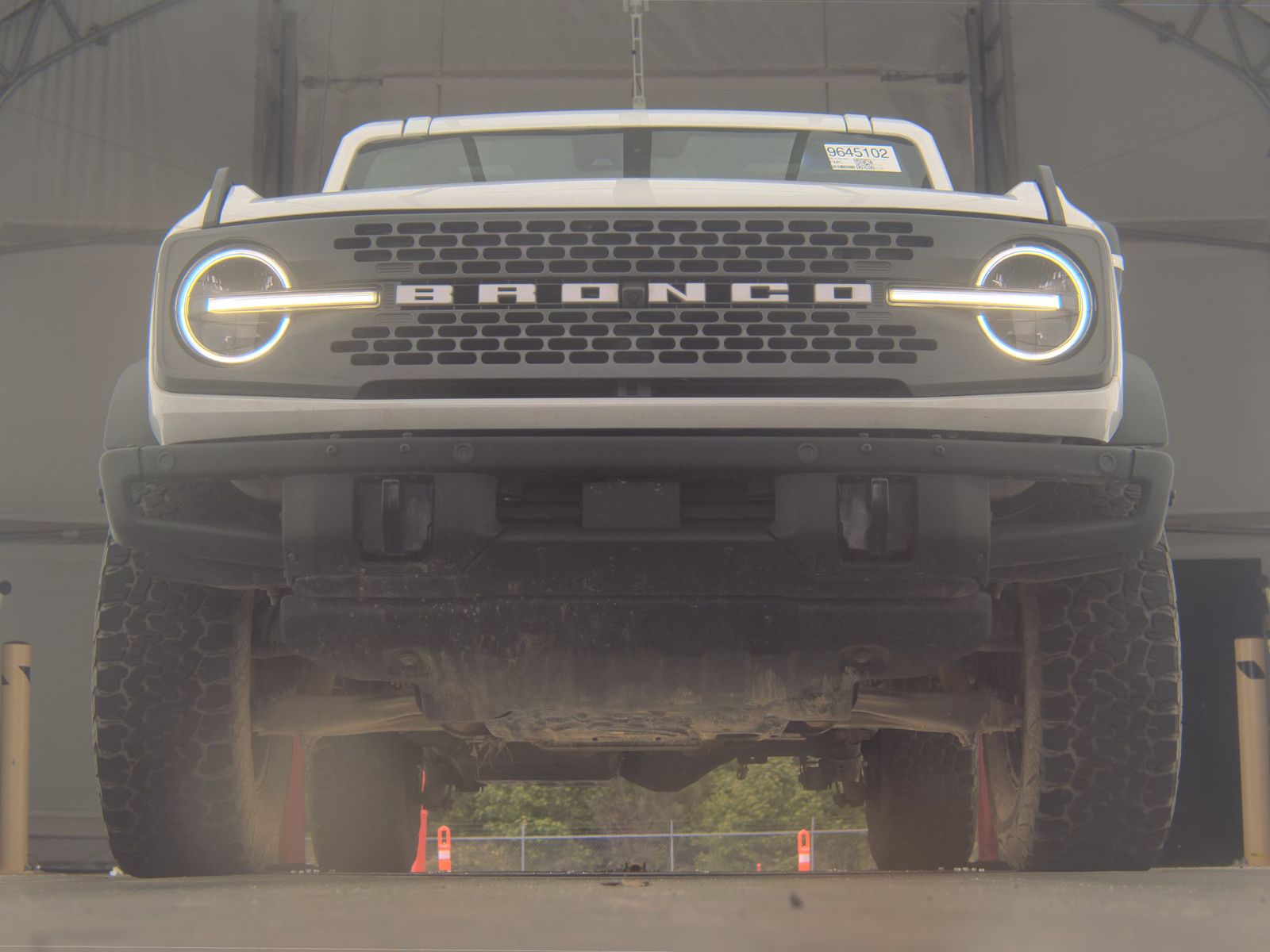 FORD BRONCO - 4