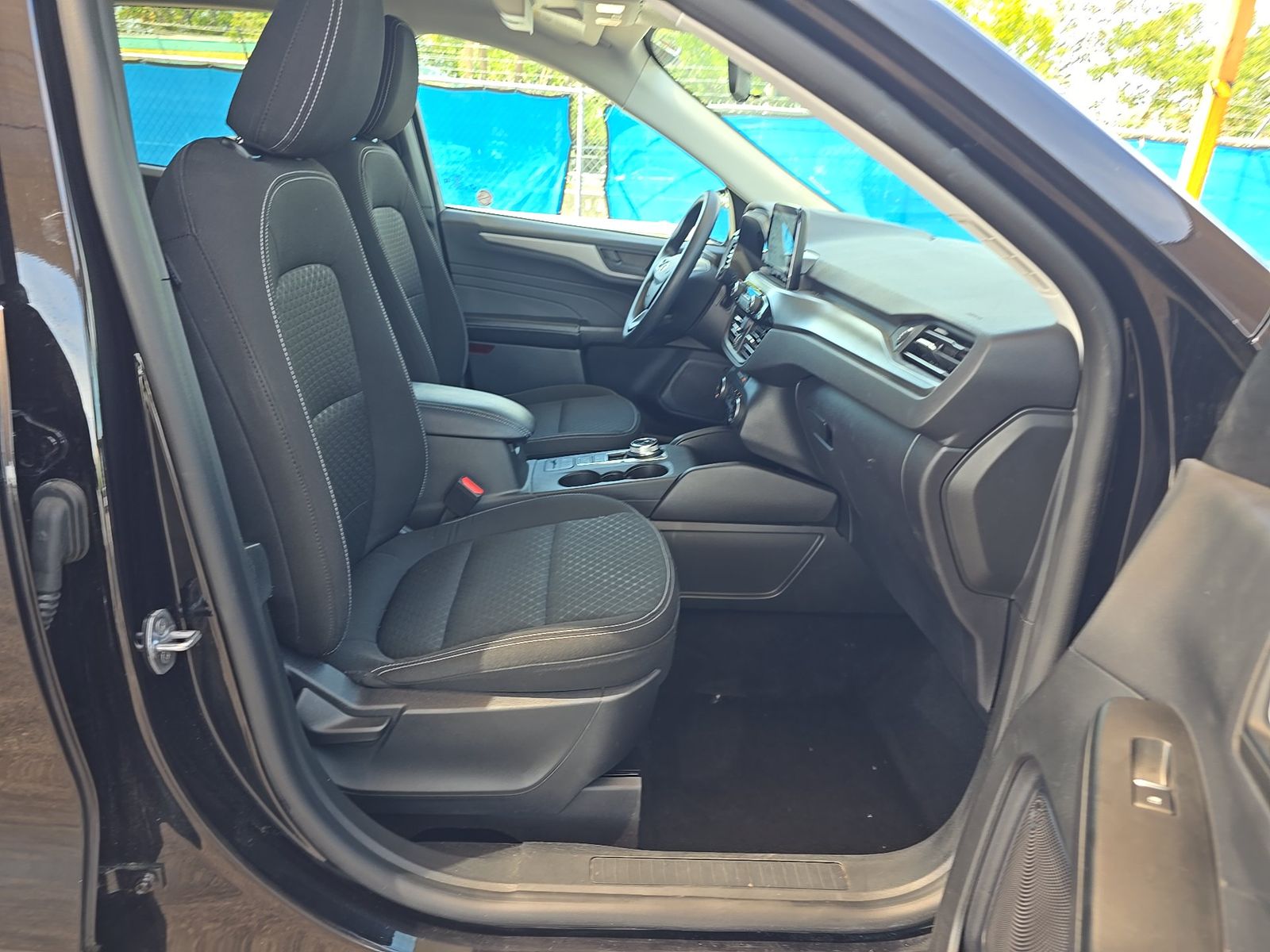 FORD ESCAPE - 9