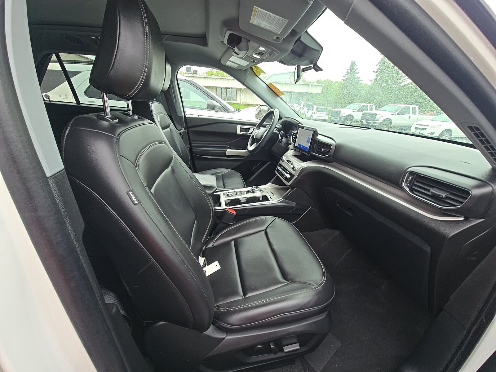 FORD EXPLORER - 3