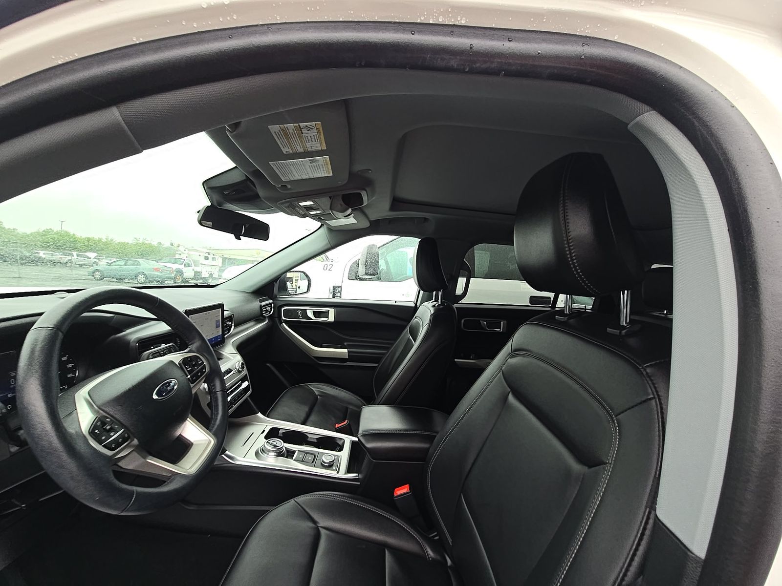 FORD EXPLORER - 10