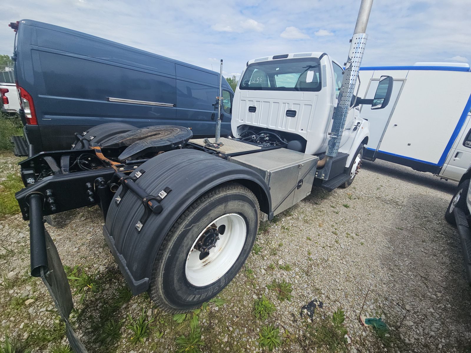 FORD F-750 - 5