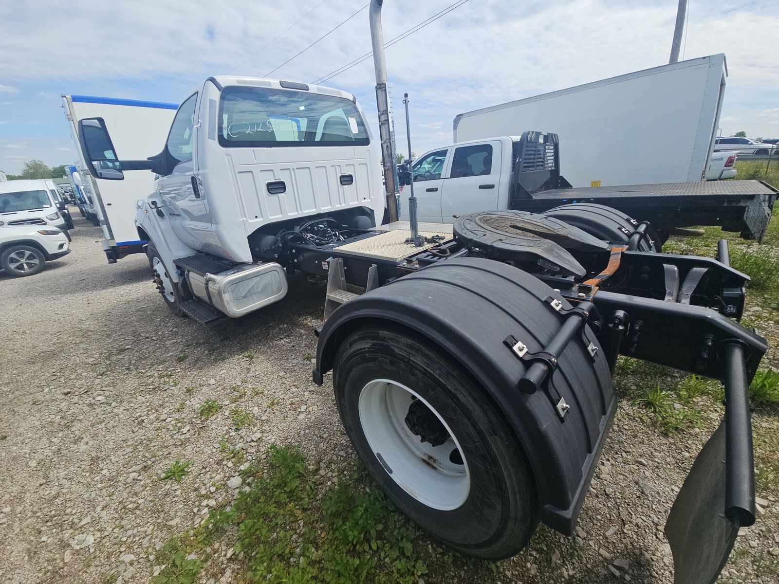 FORD F-750 - 7