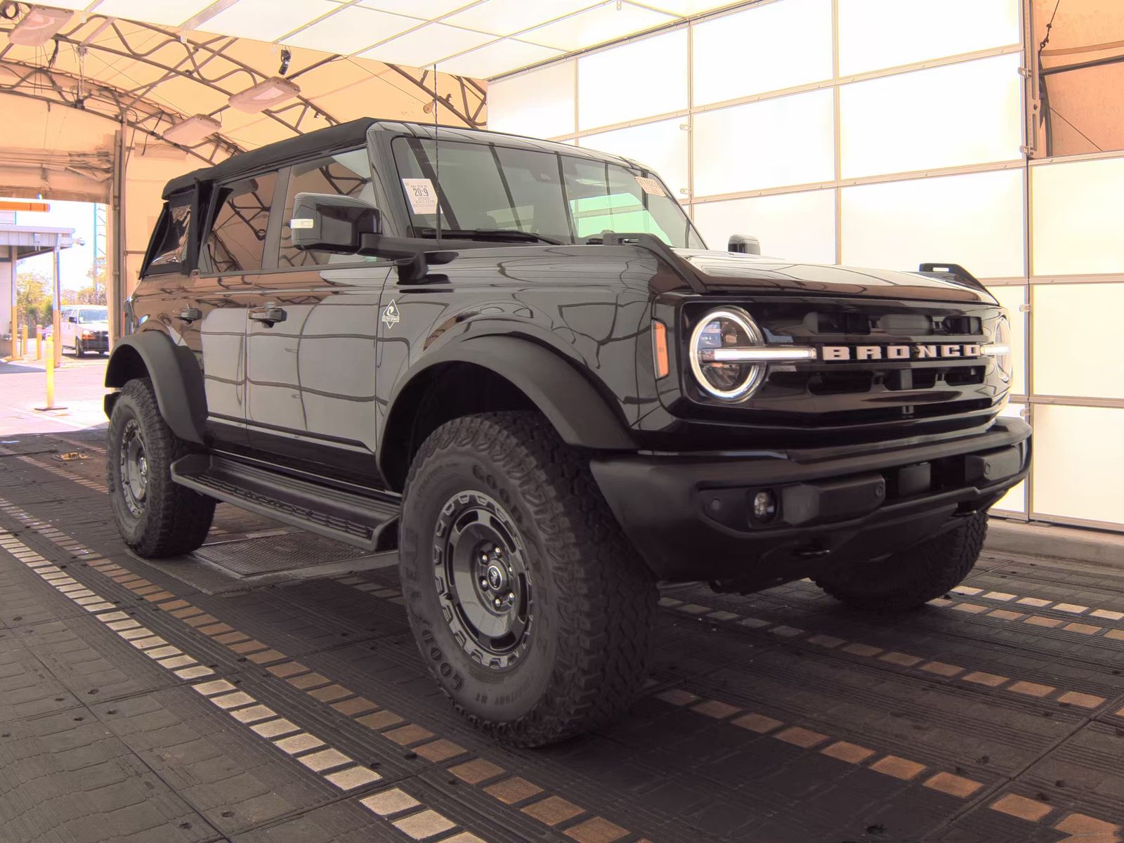 FORD BRONCO - 5