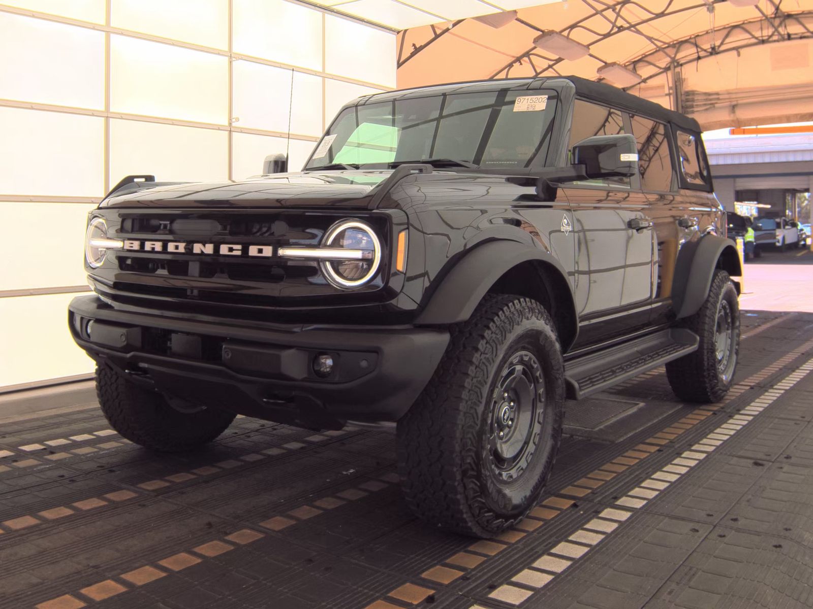 FORD BRONCO - 1