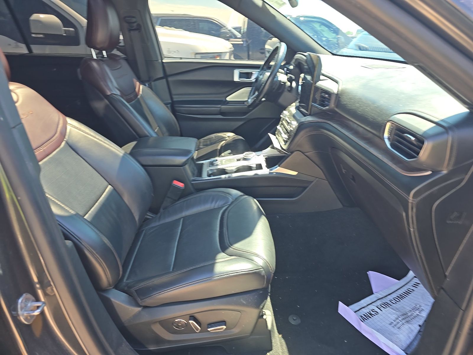 FORD EXPLORER - 9