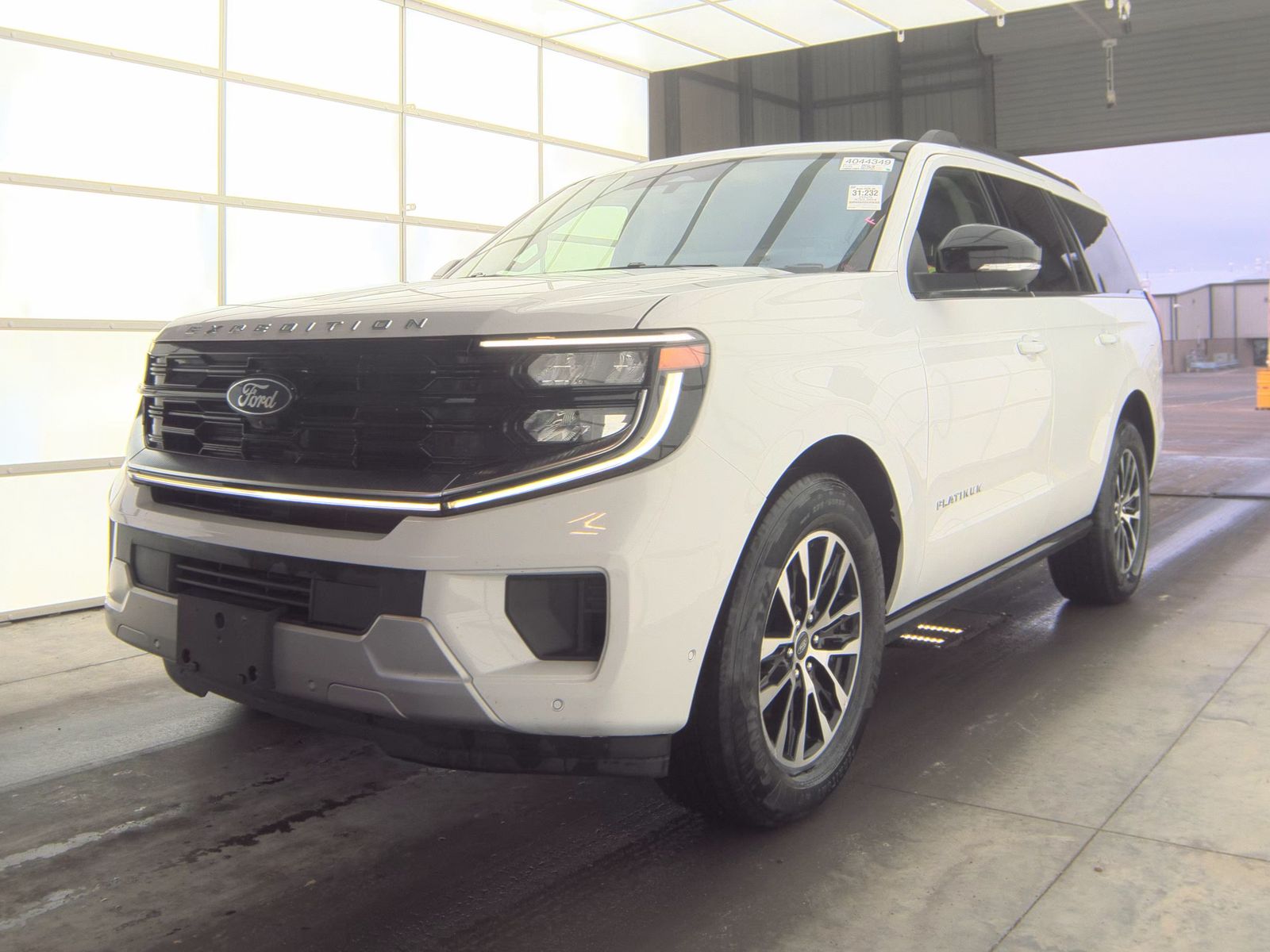 FORD EXPEDITION - 1