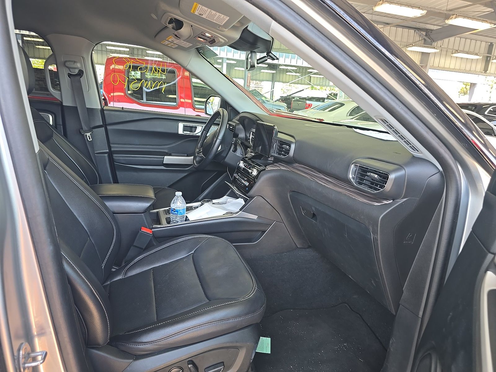 FORD EXPLORER - 9