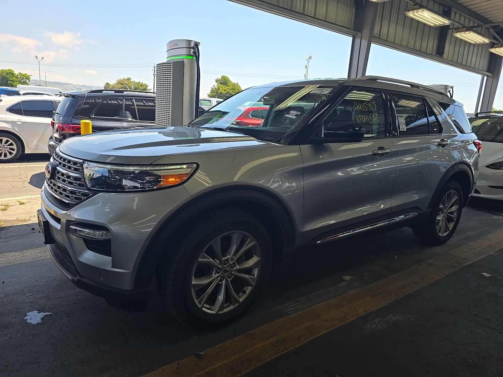 FORD EXPLORER - 1