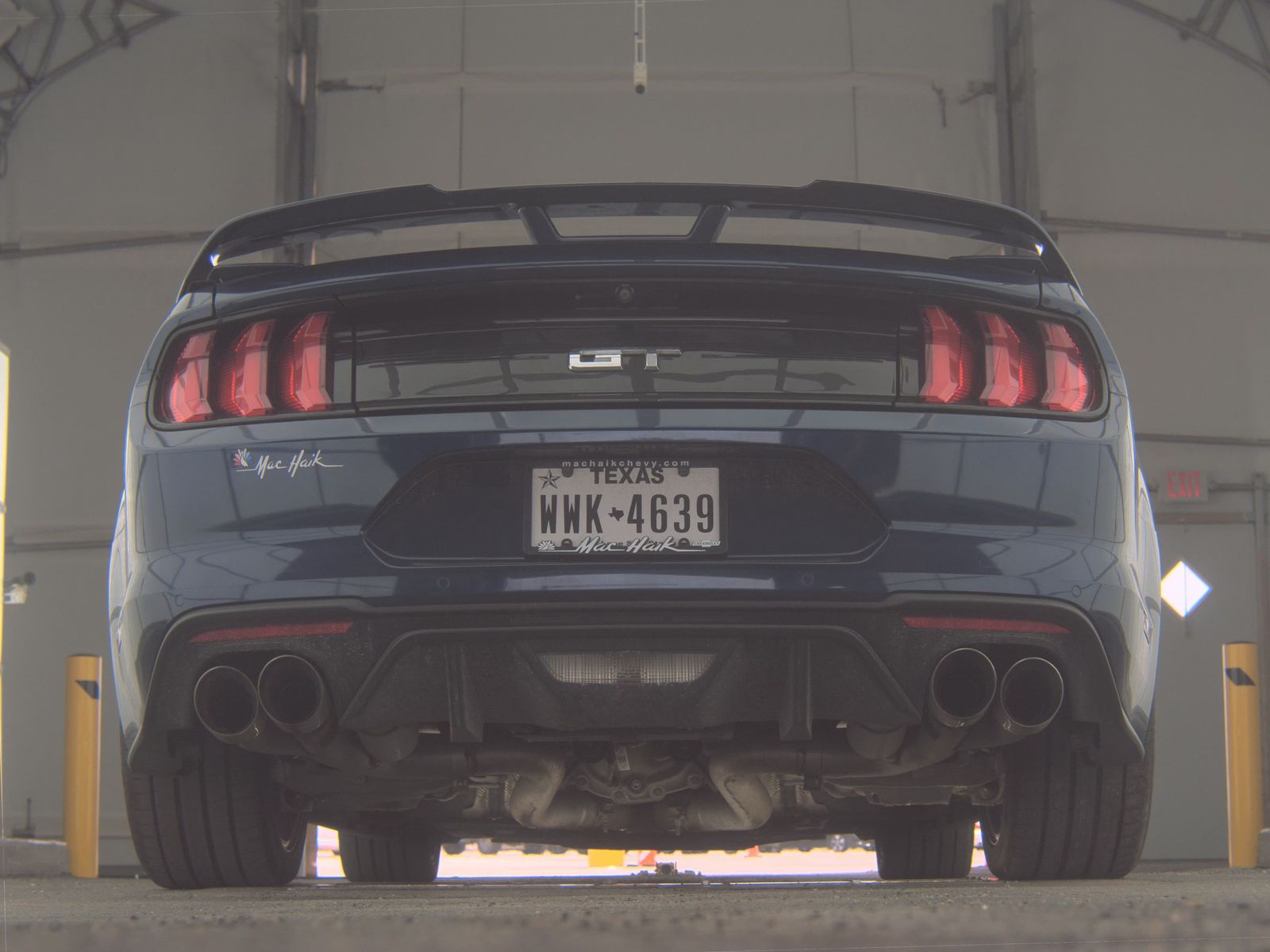 FORD MUSTANG - 8