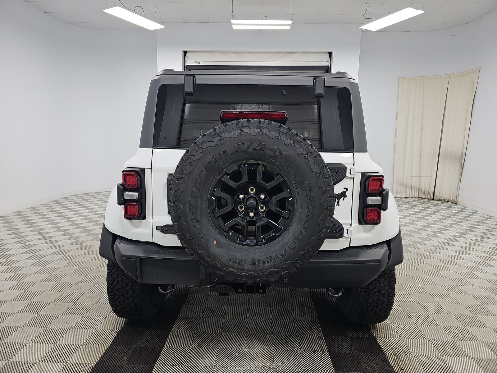 FORD BRONCO - 6