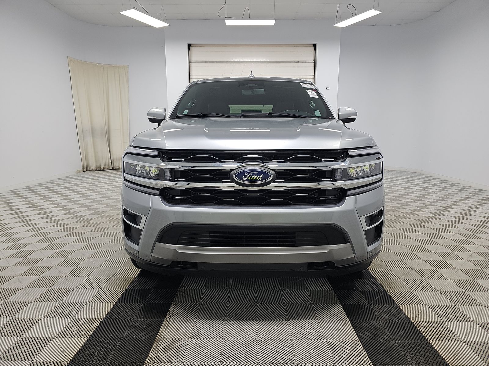 FORD EXPEDITION - 3