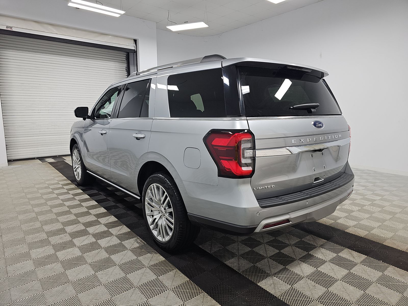 FORD EXPEDITION - 7