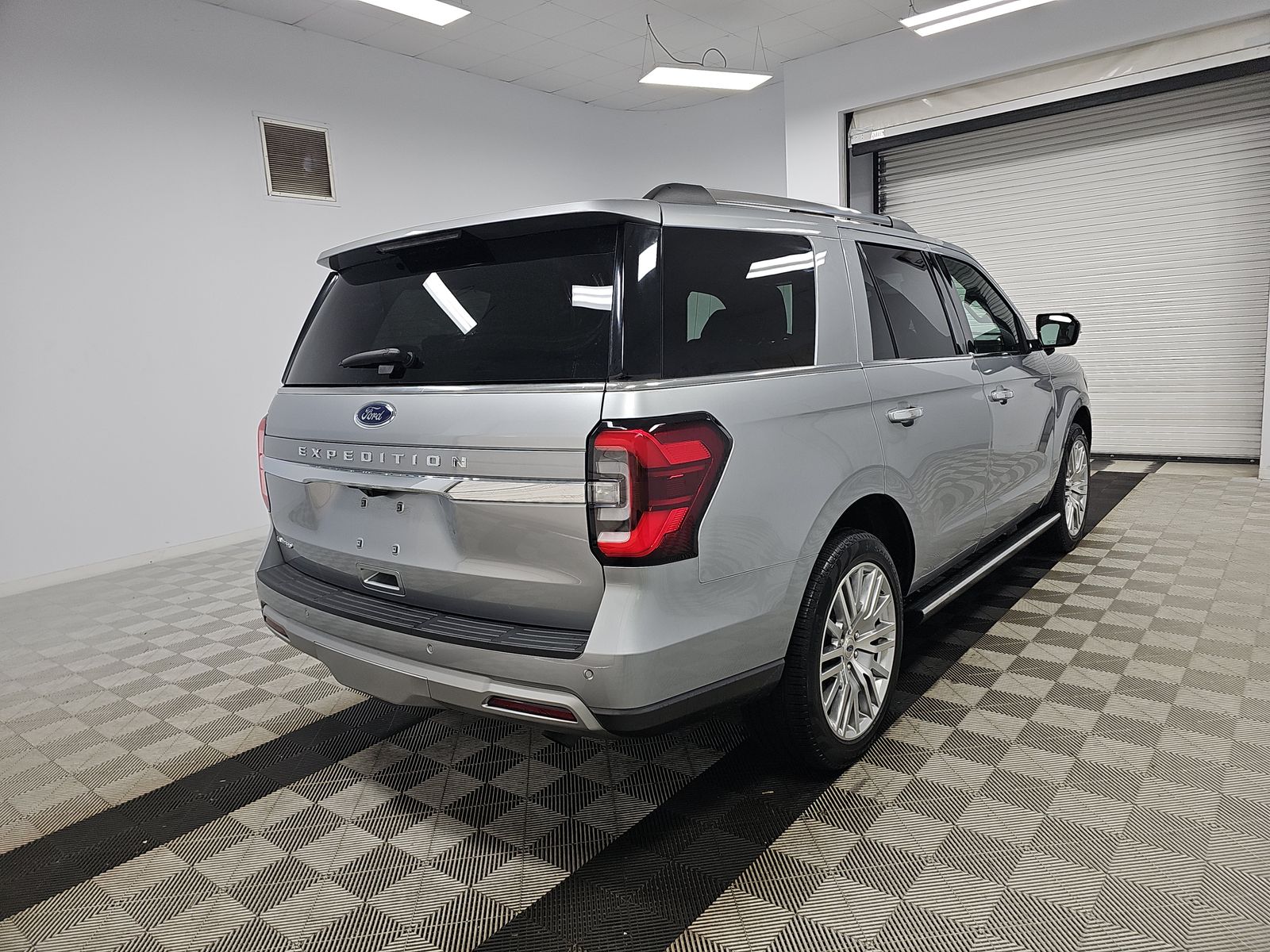 FORD EXPEDITION - 5