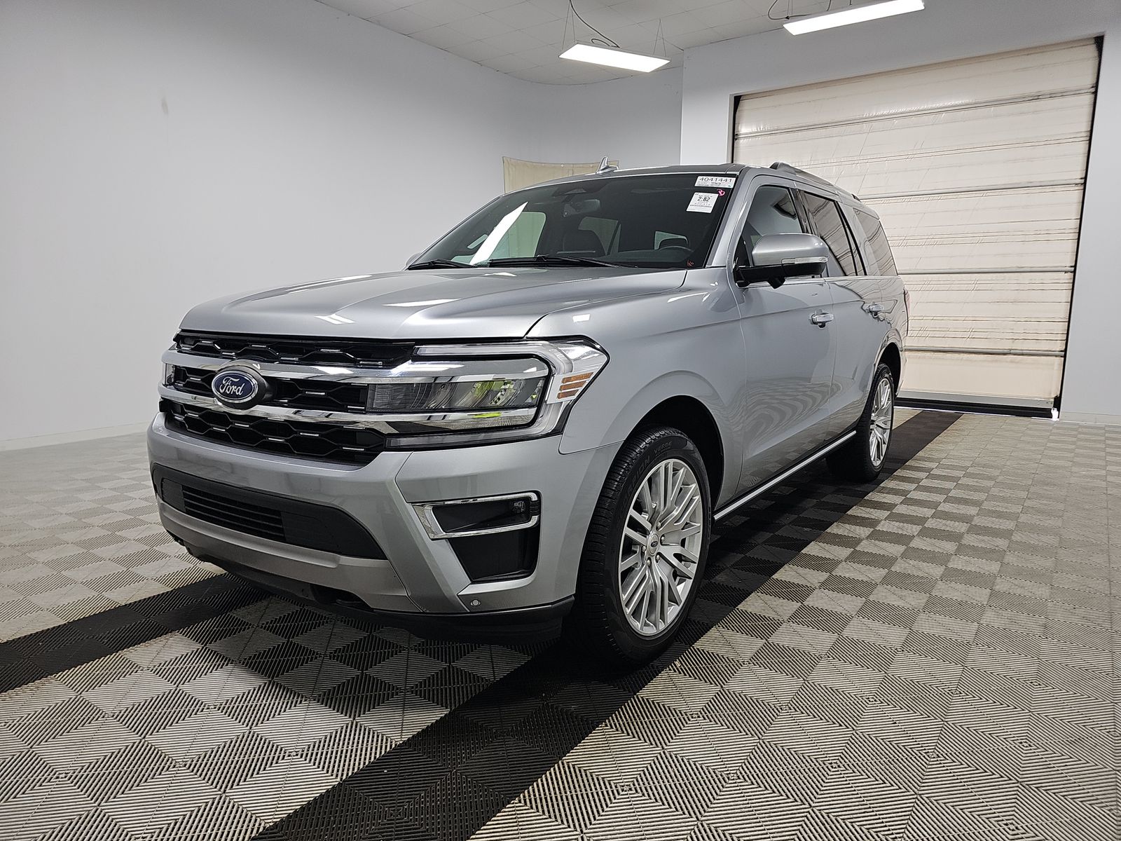 FORD EXPEDITION - 1