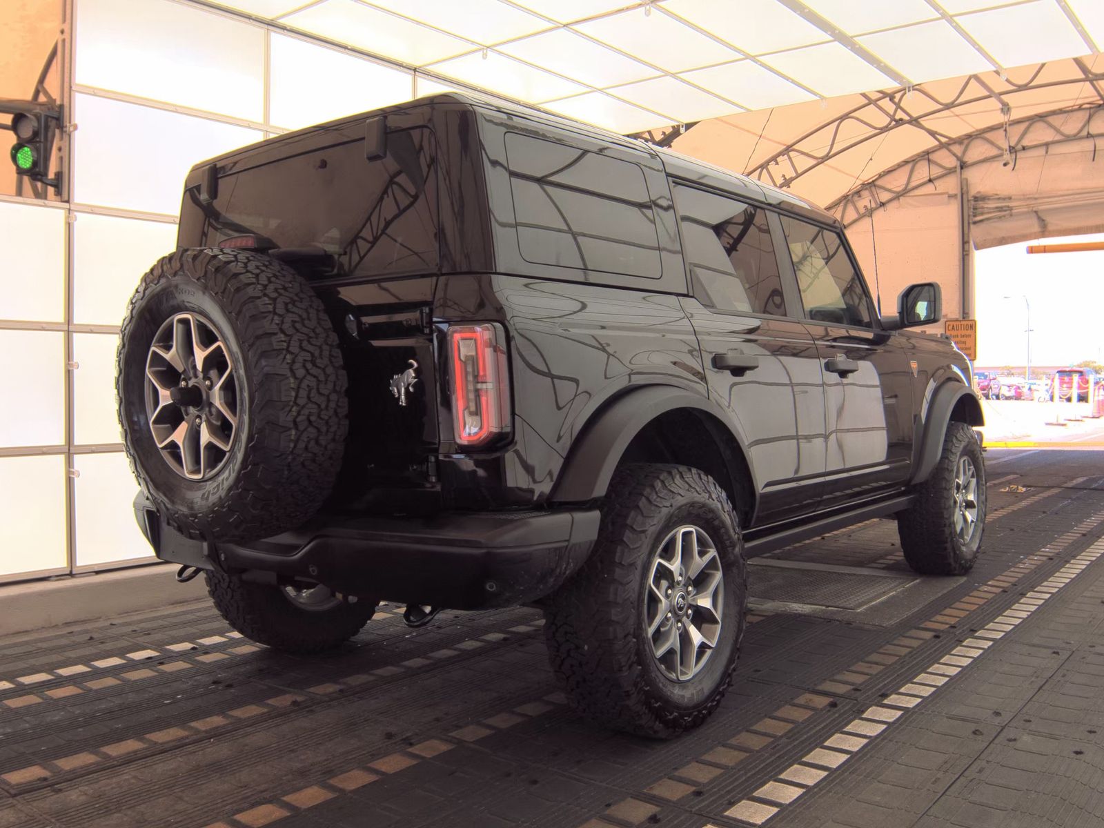 FORD BRONCO - 6