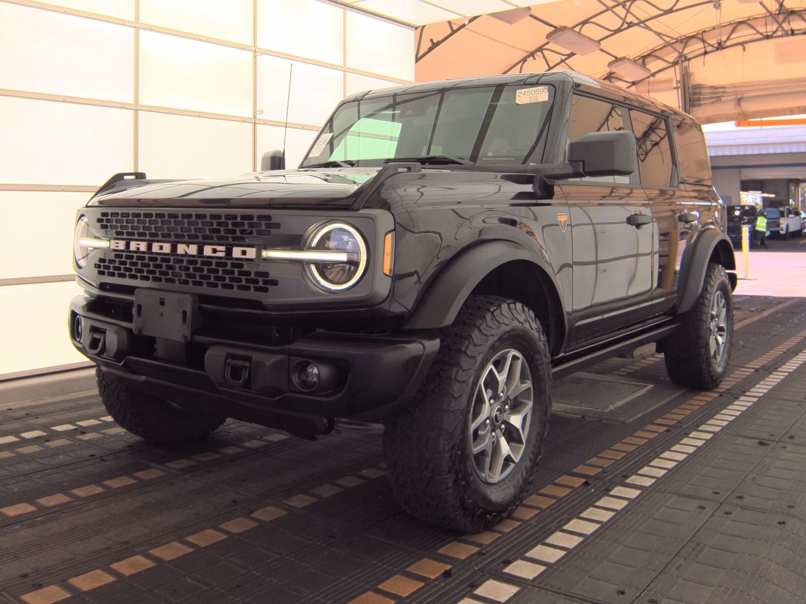 FORD BRONCO - 1