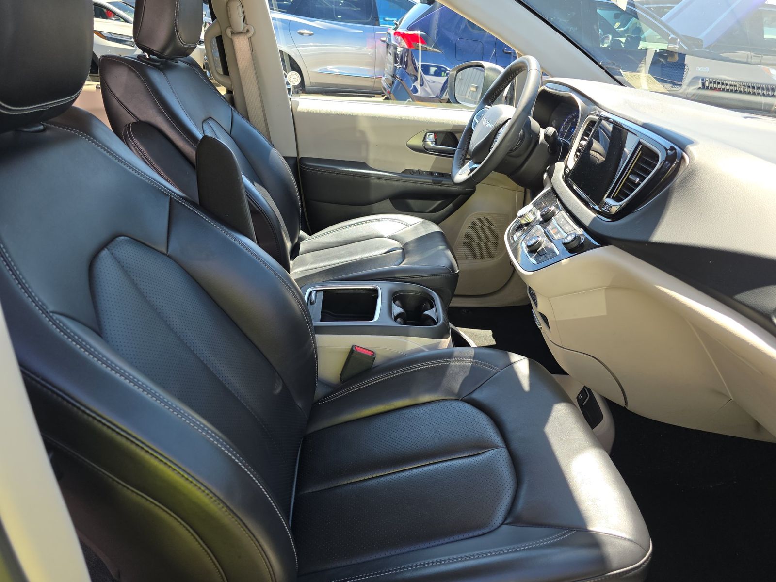 2023 Chrysler Pacifica Touring L FWD