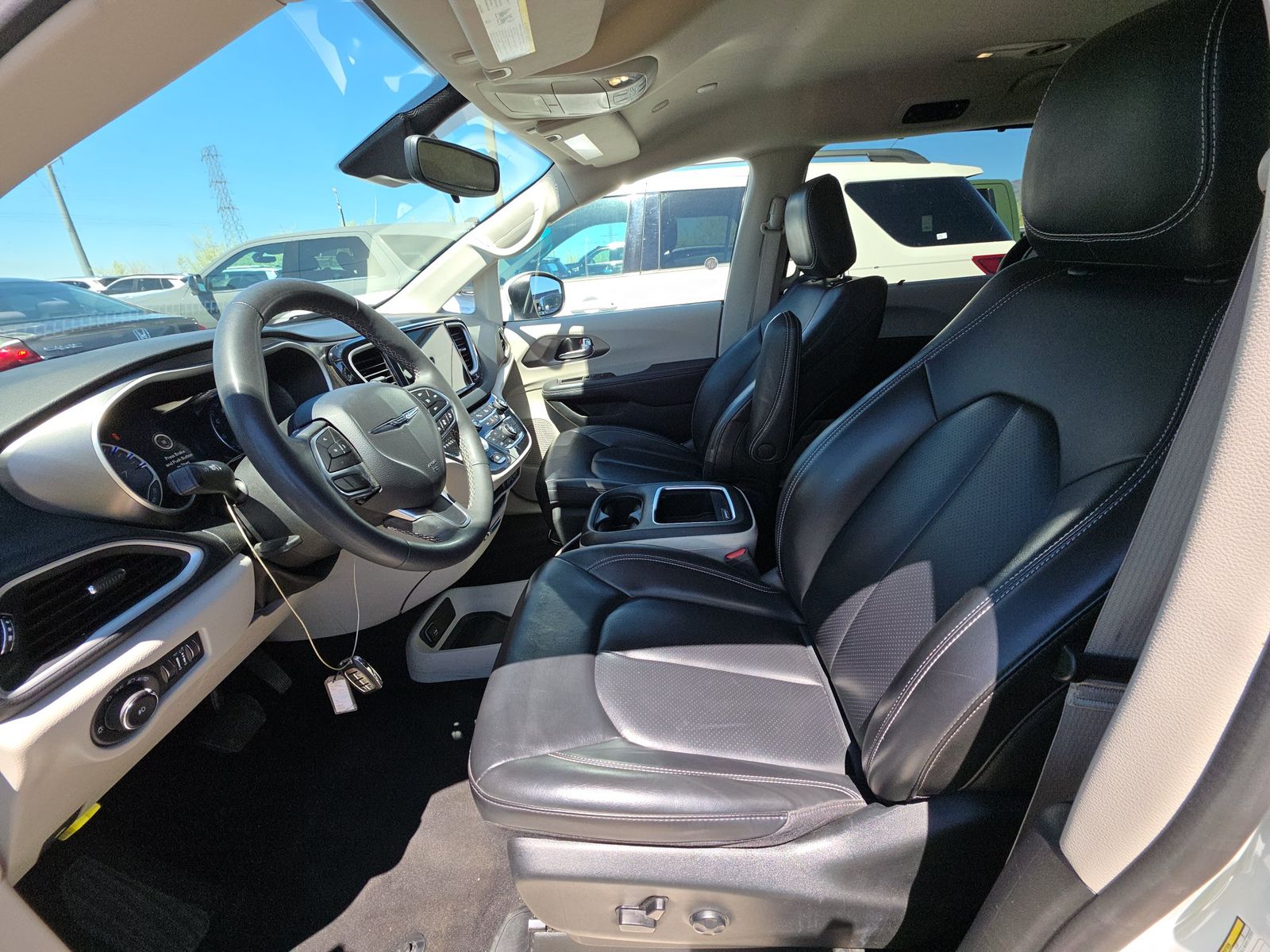 2023 Chrysler Pacifica Touring L FWD