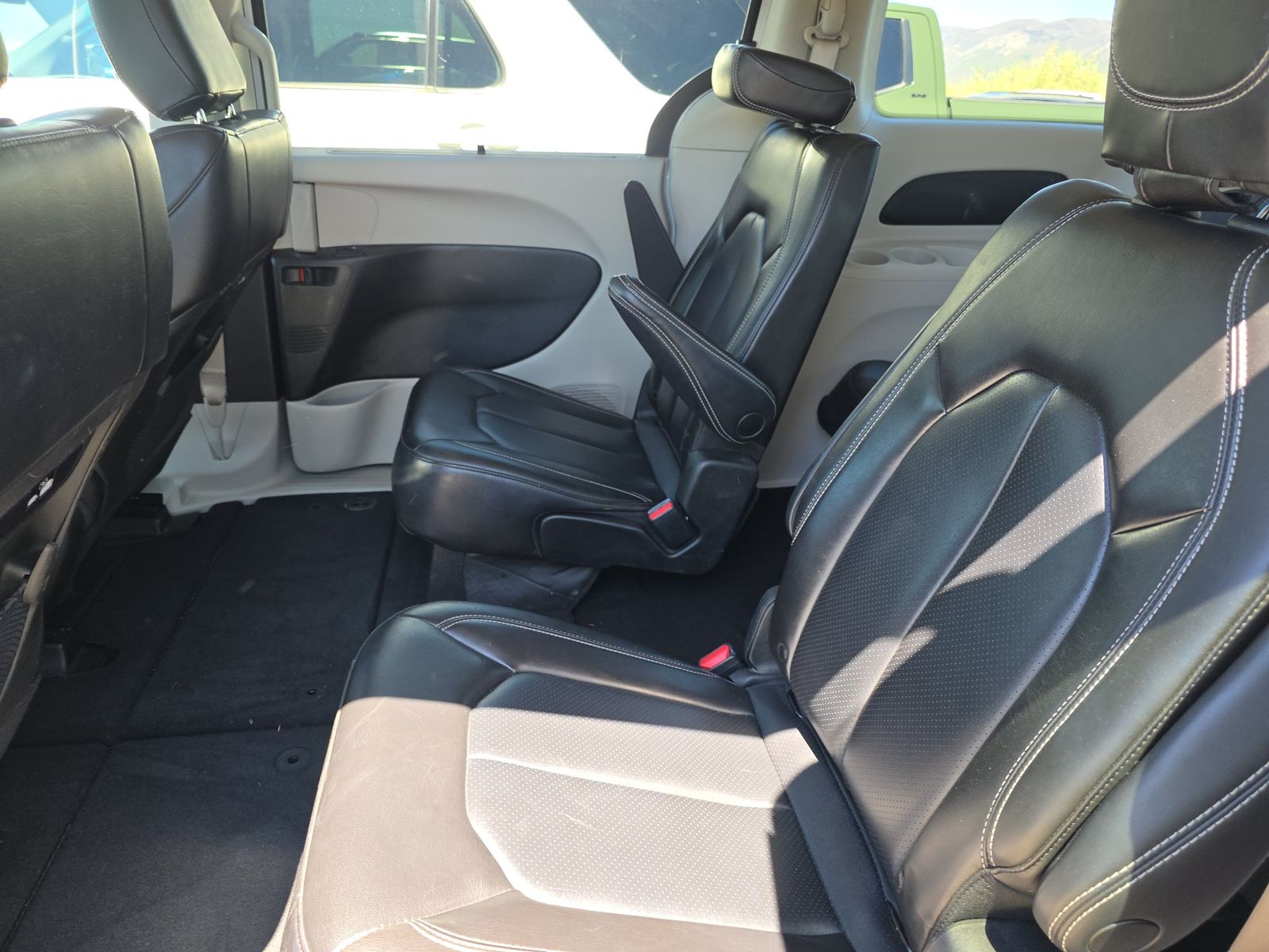 2023 Chrysler Pacifica Touring L FWD