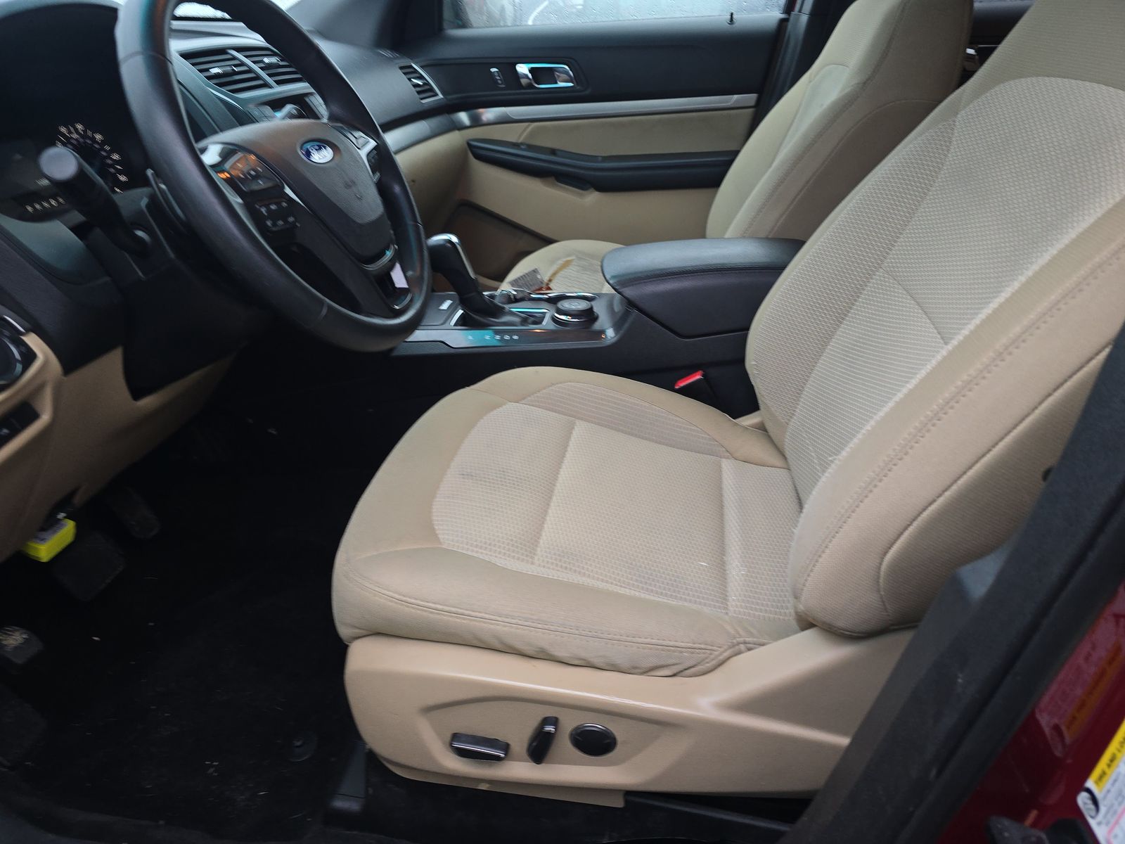 FORD EXPLORER - 8