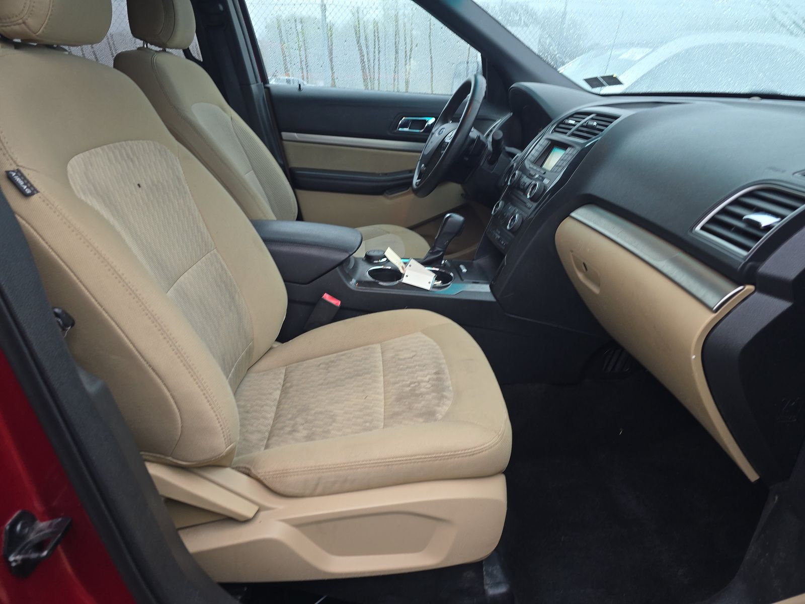 FORD EXPLORER - 9
