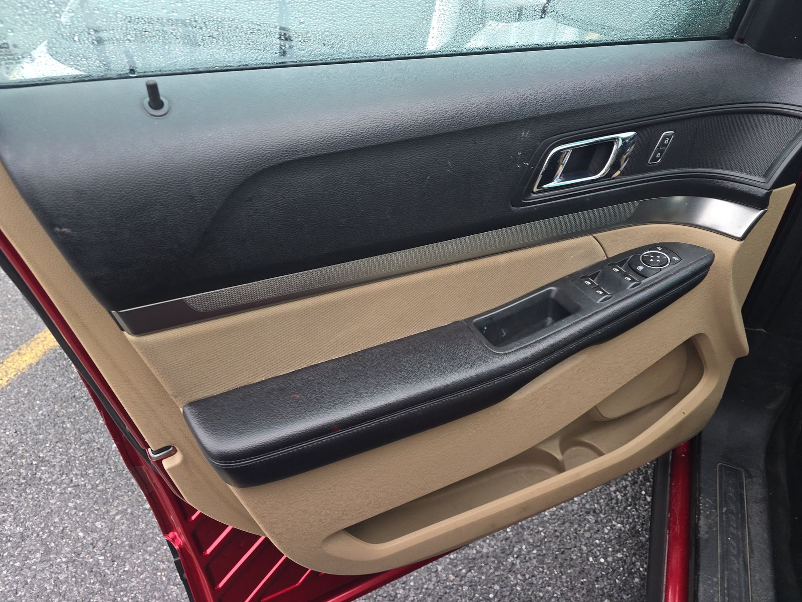 FORD EXPLORER - 10