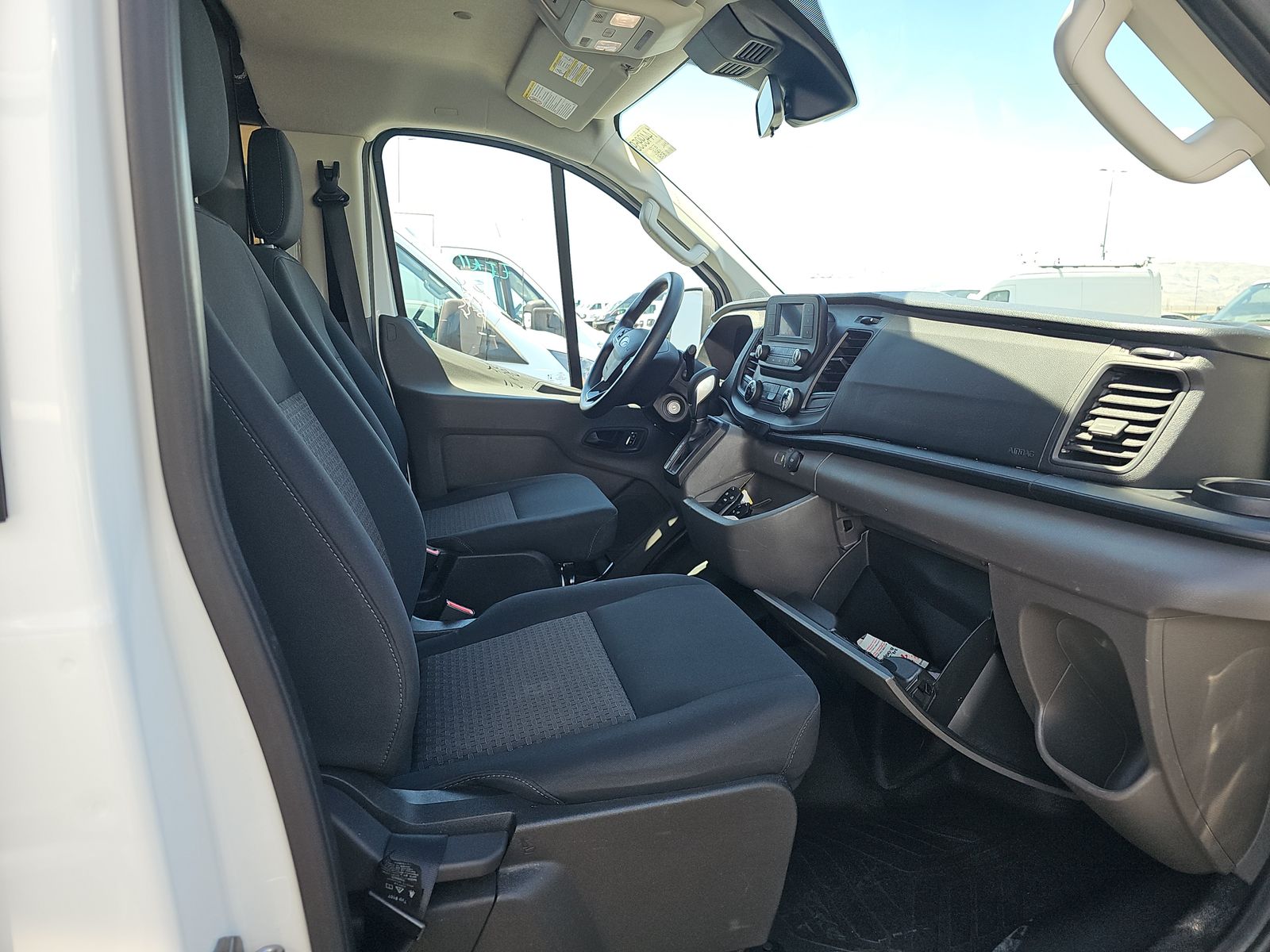 FORD TRANSIT 250 - 9