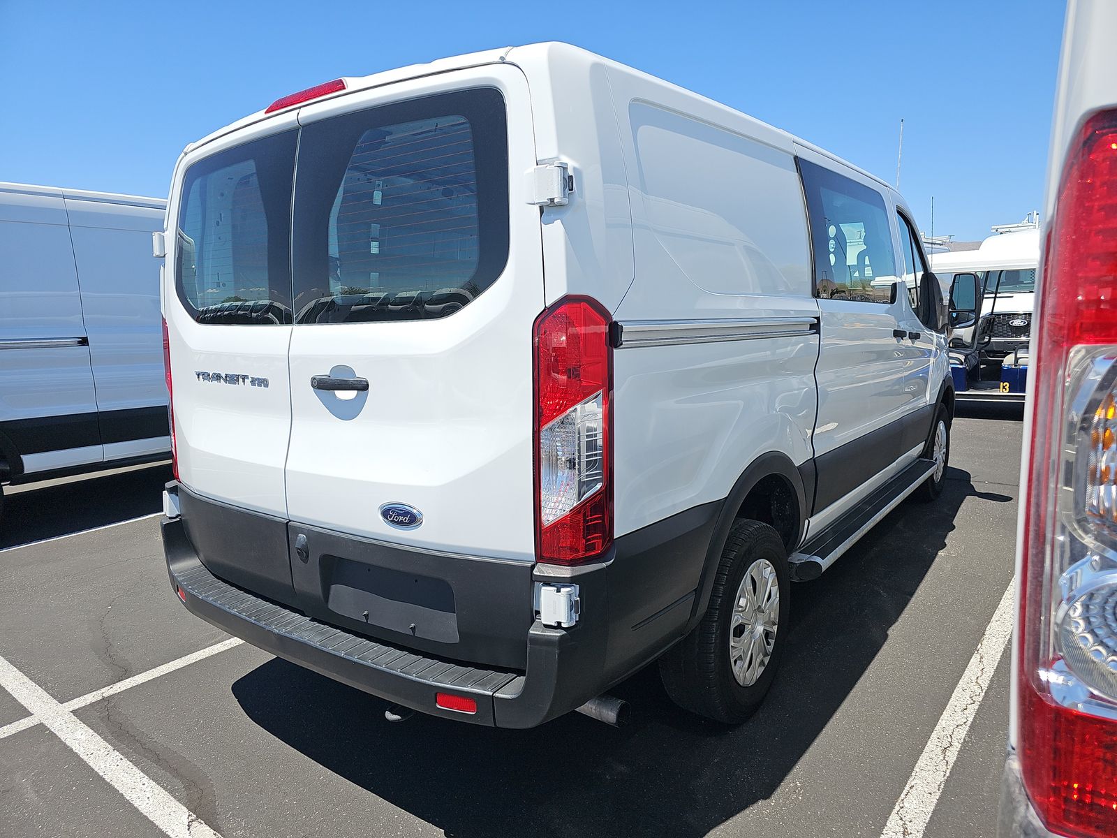 FORD TRANSIT 250 - 5