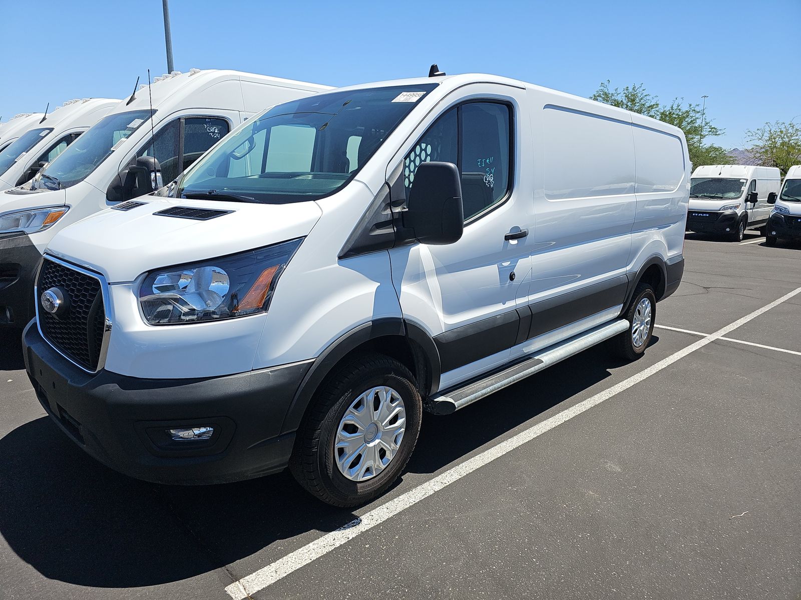FORD TRANSIT 250 - 1
