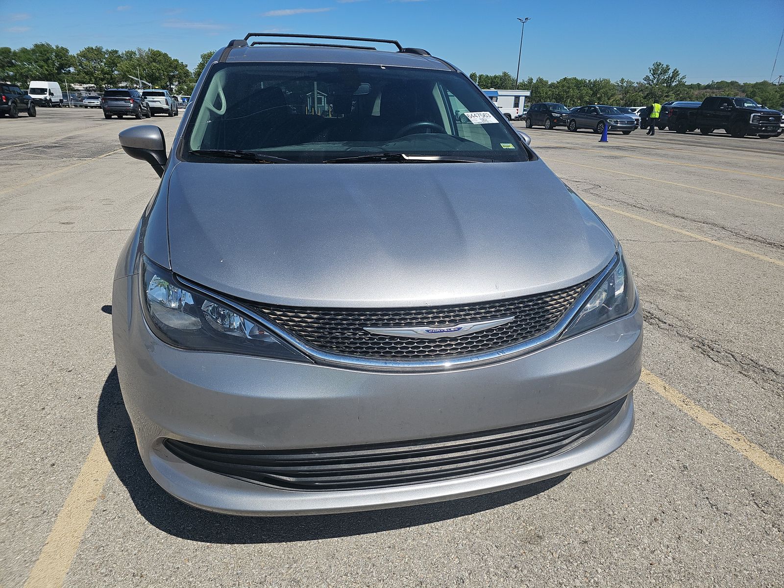 CHRYSLER VOYAGER - 3