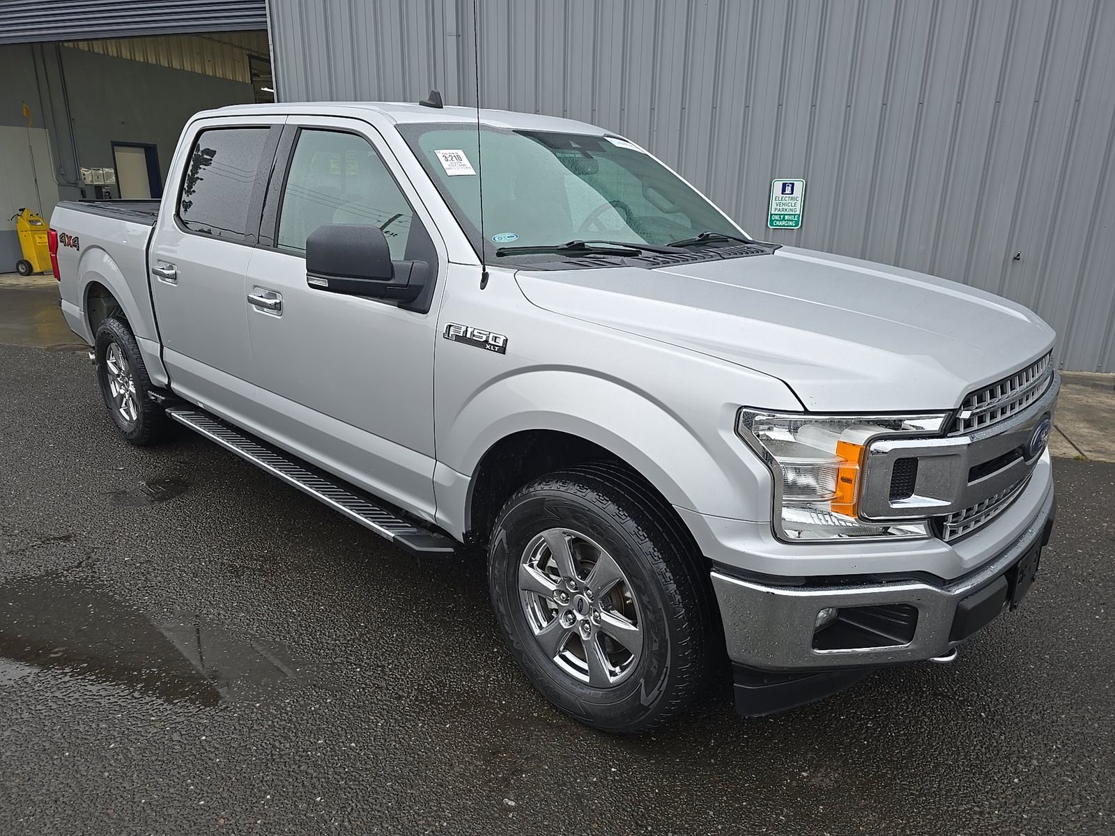 FORD F-150 - 4