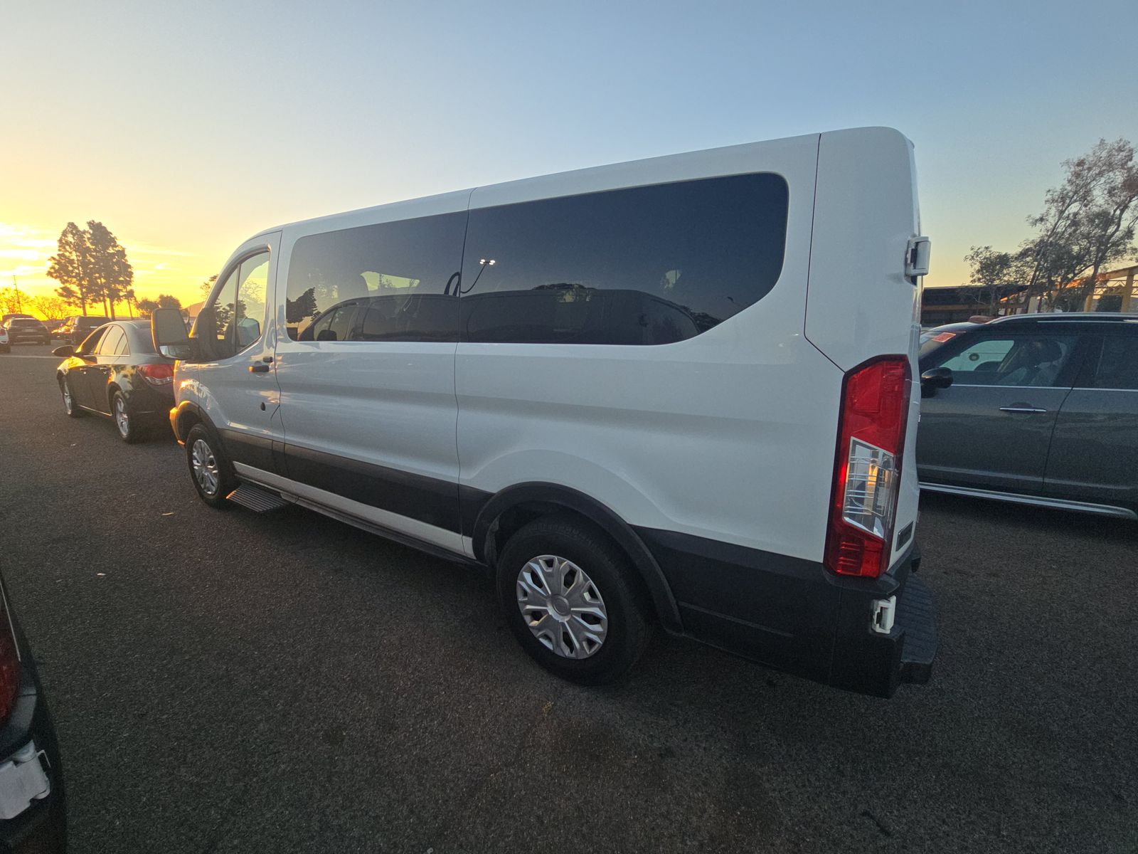 FORD TRANSIT 150 - 7
