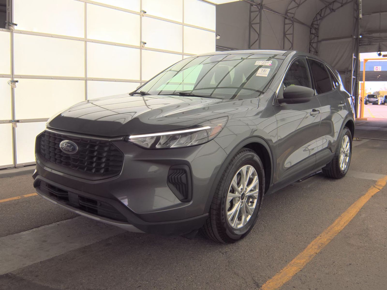 FORD ESCAPE - 1