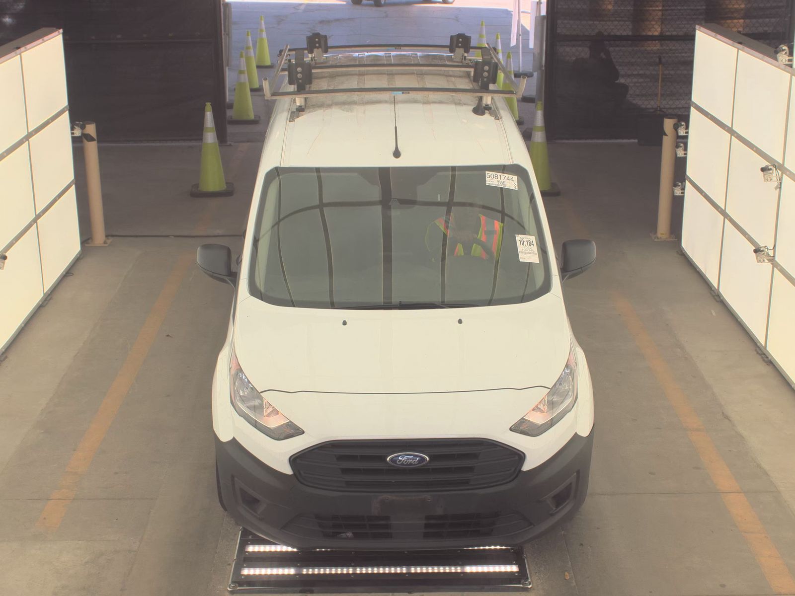 FORD TRANSIT CONNECT - 3