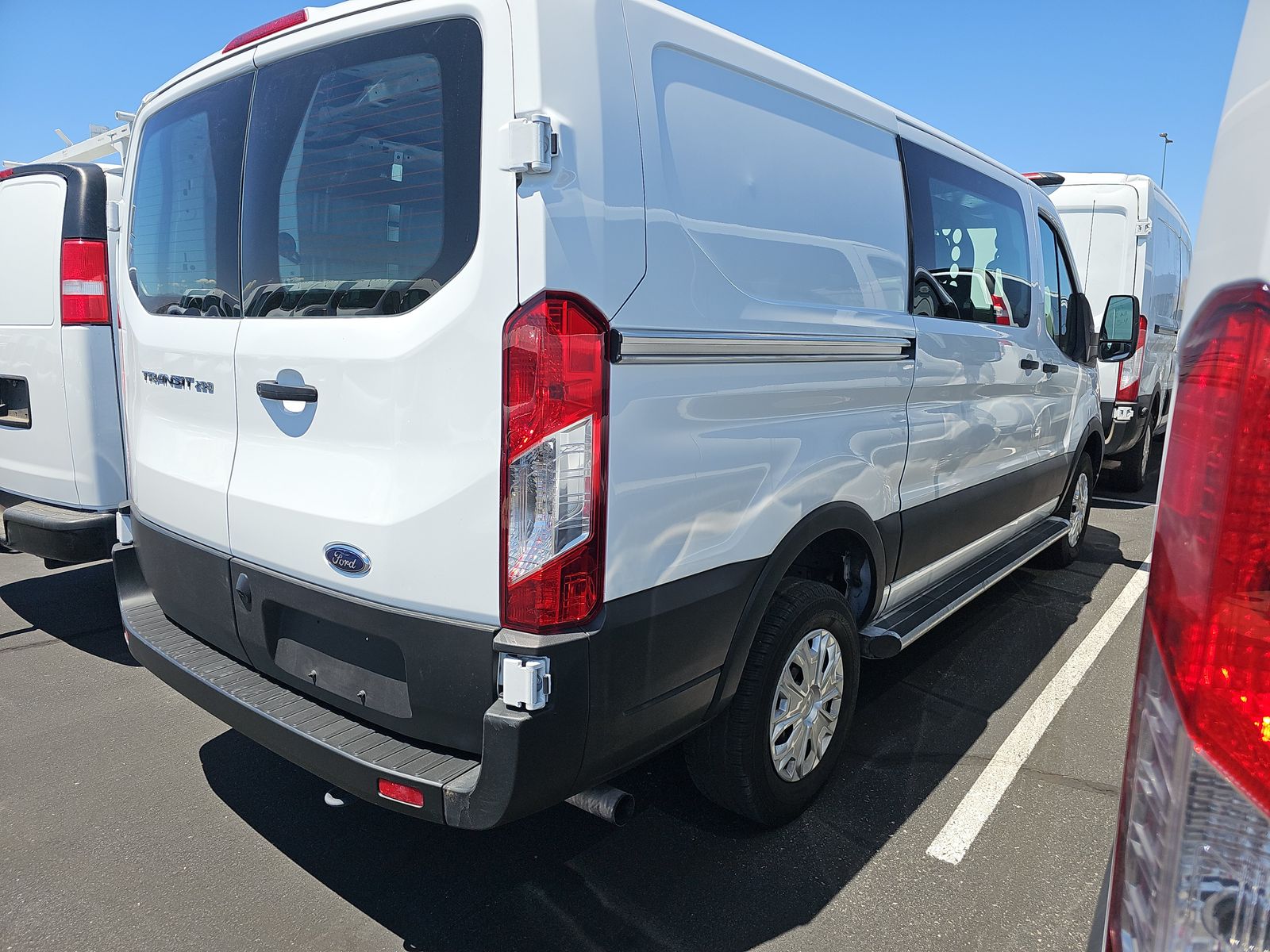 FORD TRANSIT 250 - 5