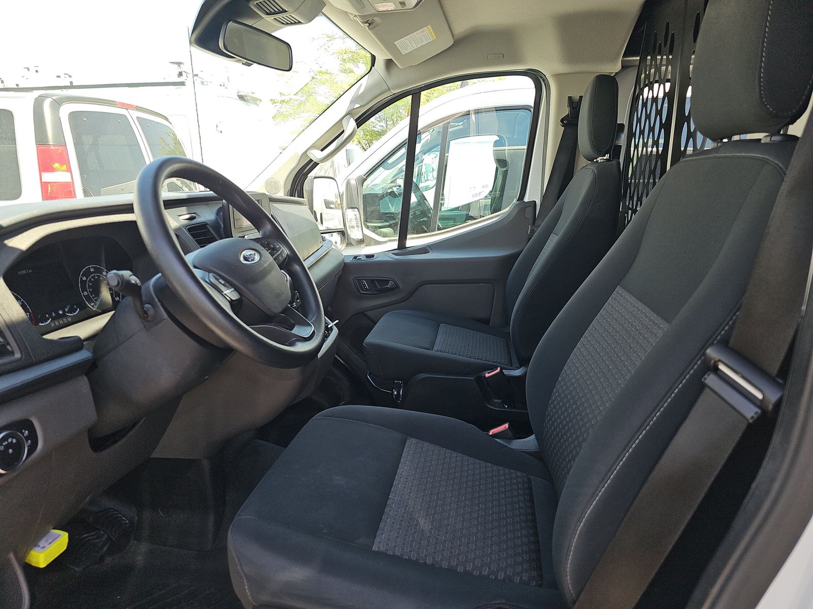 FORD TRANSIT 250 - 8