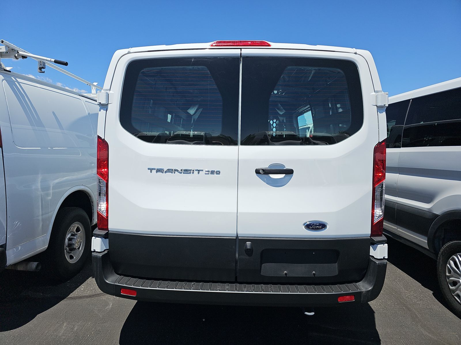 FORD TRANSIT 250 - 6
